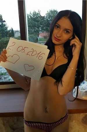 Вика, 89585409937