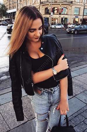 Адель, 84993807436