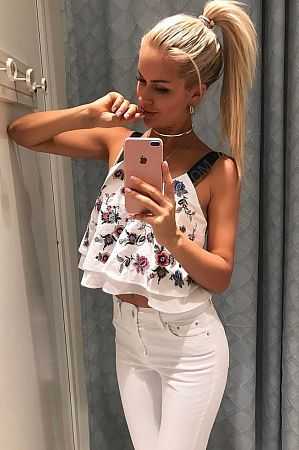 Света, 89856746485