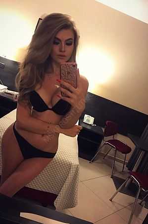 Карина, 89310096115