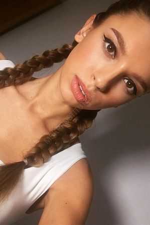 Алина, 89585380292