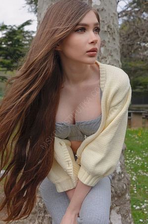 Юля, 89585409937